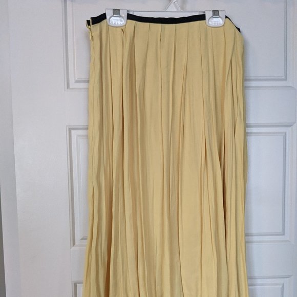 Zara Butter Yellow Pleated Midi Skirt - Picture 1 of 7